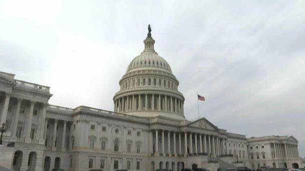 congreso-de-eeuu-aprueba-ley-para-detener-a-migrantes-irregulares-focus-0-0-608-342